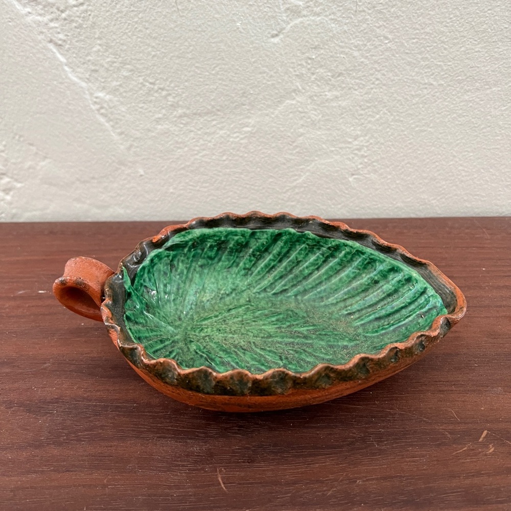 Vintage Mexican Red Ware Pottery Bowl trinket dish Leaf Green Brown Michoacán